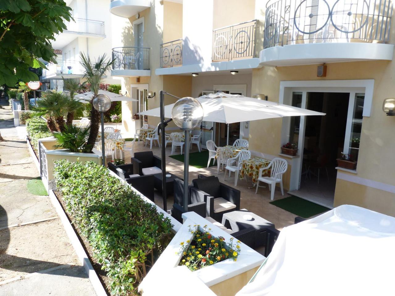 Hotel Monti Ριτσιόνε Εξωτερικό φωτογραφία